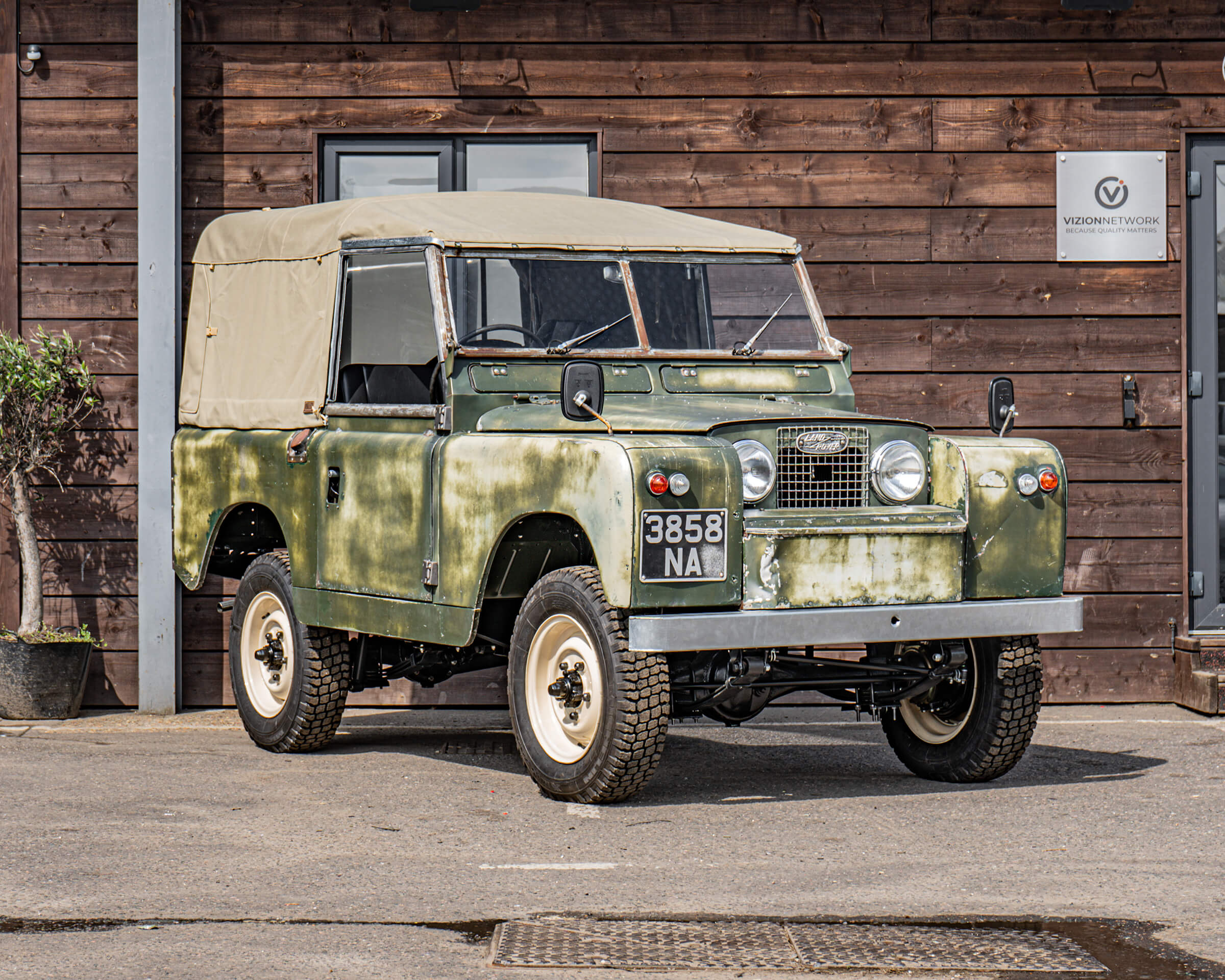 Land Rover Series II after Squire Editions restoration