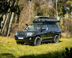 Roof tent and awning packed down on the Toyota Land Cruiser